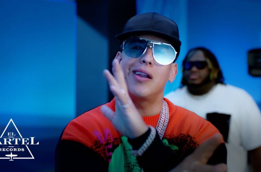  Daddy Yankee & Sech – Definitivamente